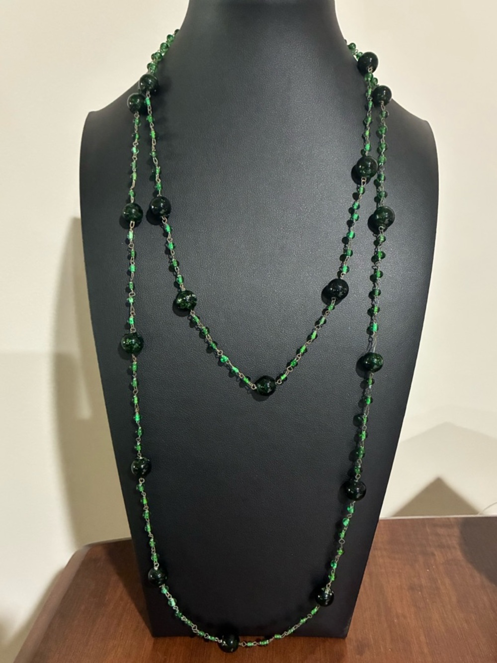 Antique Art Deco Czech glass flapper necklace